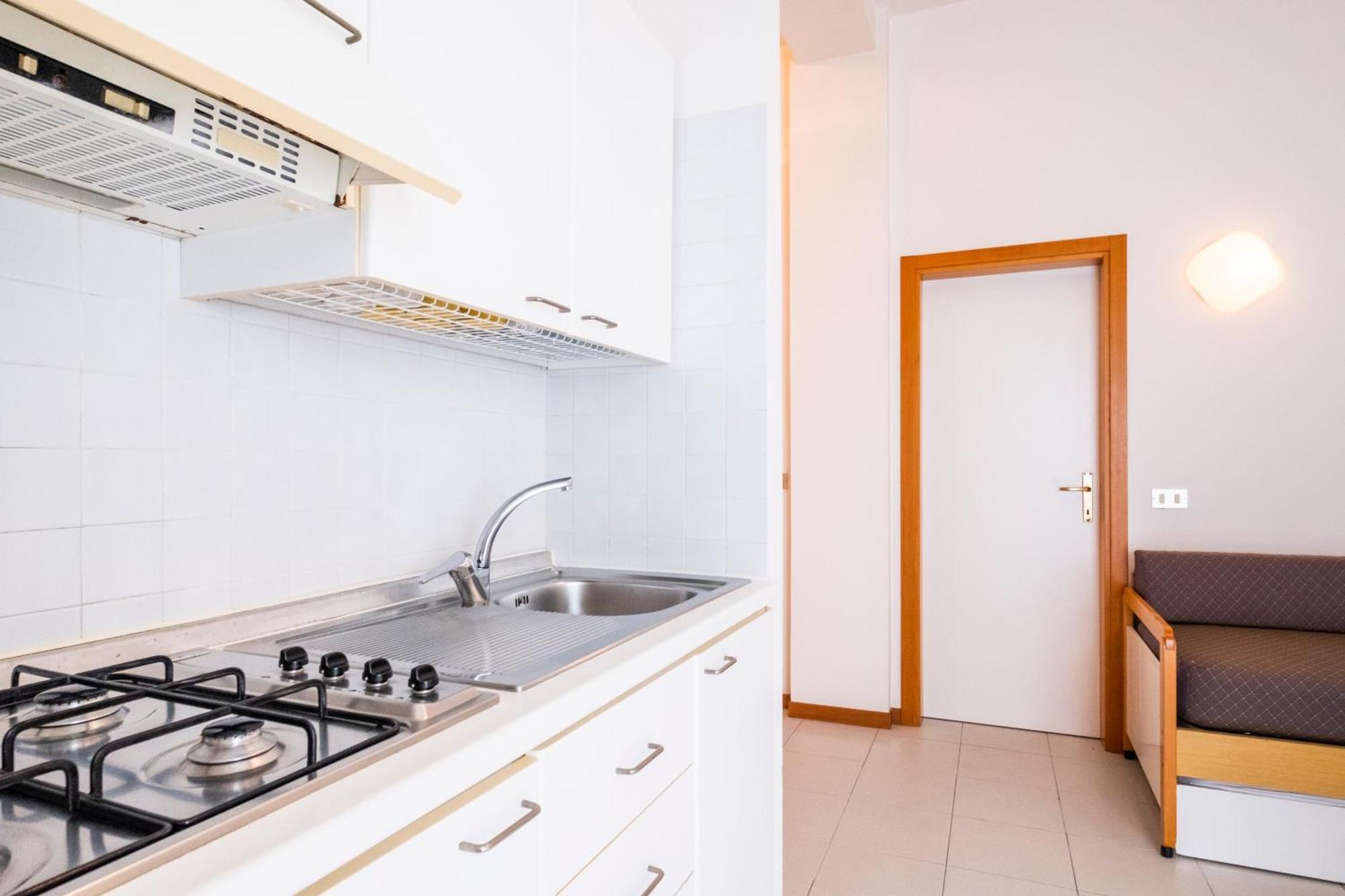 Residence Caterina Каттолика Экстерьер фото