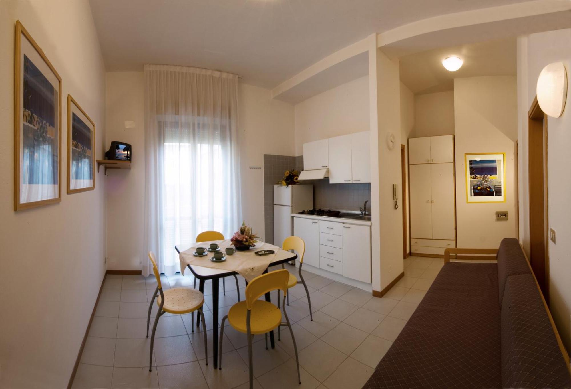 Residence Caterina Каттолика Экстерьер фото